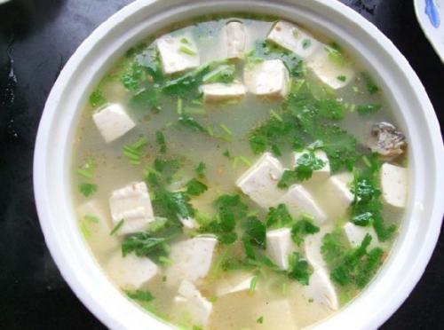 豆腐汤怎么做好喝 豆腐做什么汤好喝